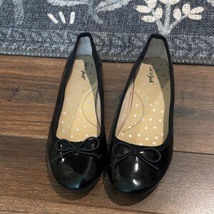 Cat & Jack Black Patent Ballet Flats with Bow
